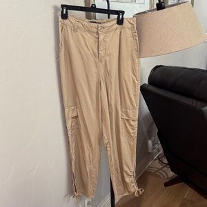 one 5 one women’s Tan Cargo Pants size medium
